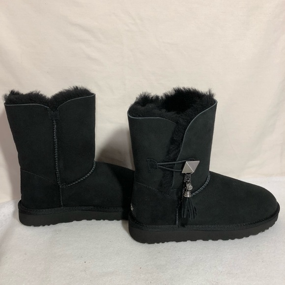 Sz 6 Ugg Lilou Charms Tassel Short Boots - Picture 3 of 8